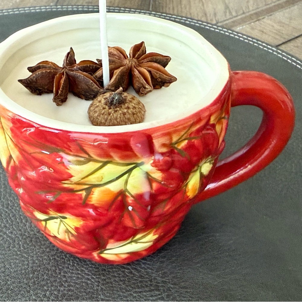 Handcrafted Mug Candle with beautiful natural elements vintage leaf mug